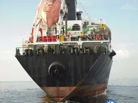 Kapal tanker minyak/bahan kimia kanggo didol
