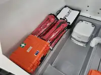 Kapal kontainer kanggo didol