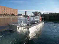 Kapal kontainer kanggo didol