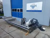 Kapal kerja kanggo didol