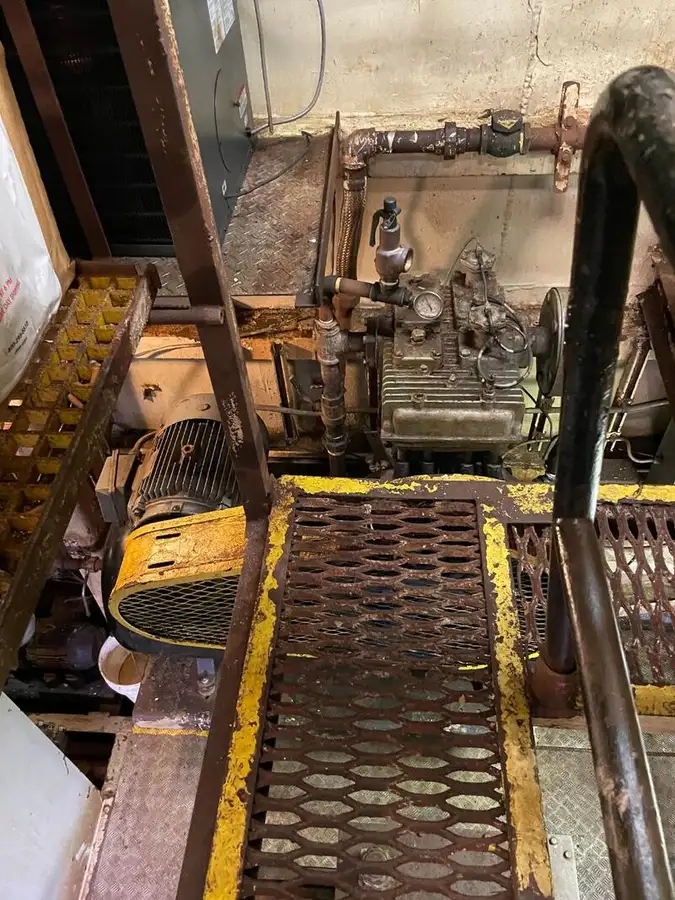 Kapal dredger kanggo didol