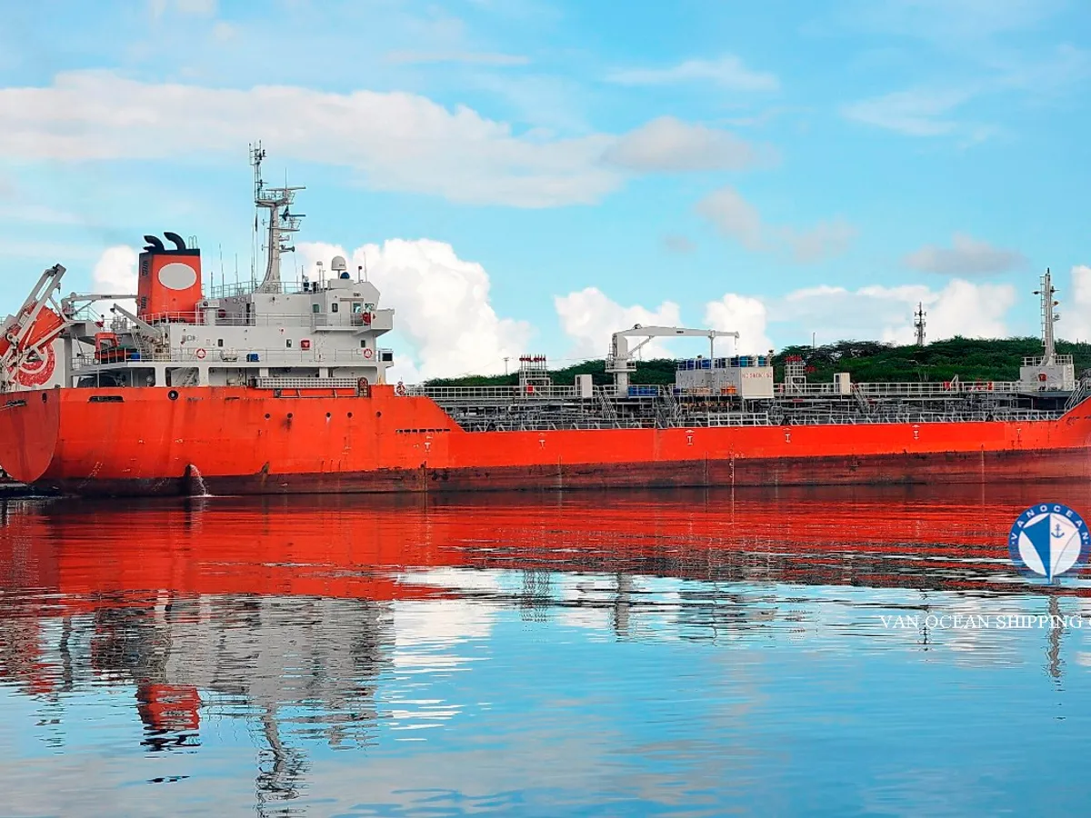Kapal tanker minyak/bahan kimia kanggo didol