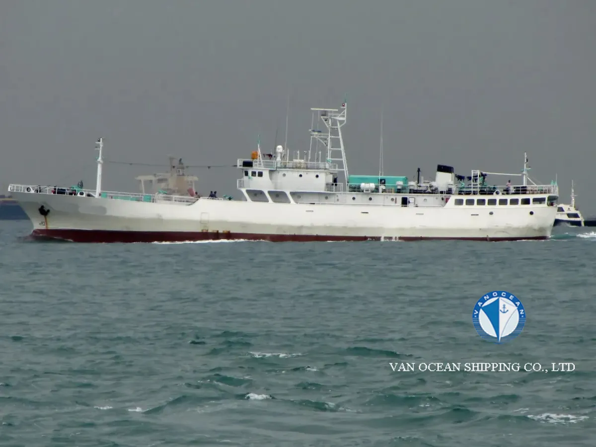 Kapal longliner kanggo didol