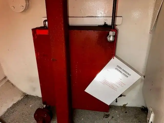 Kapal kerja kanggo didol
