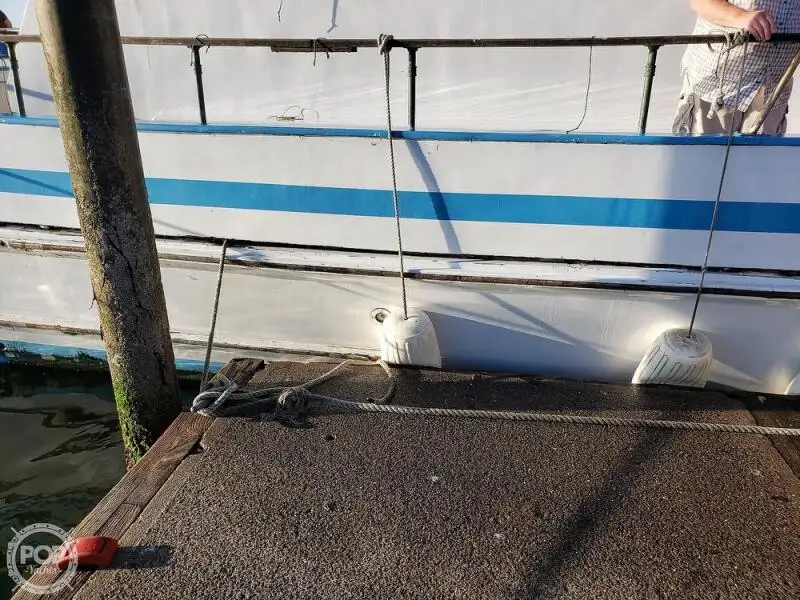 Kapal feri kanggo didol