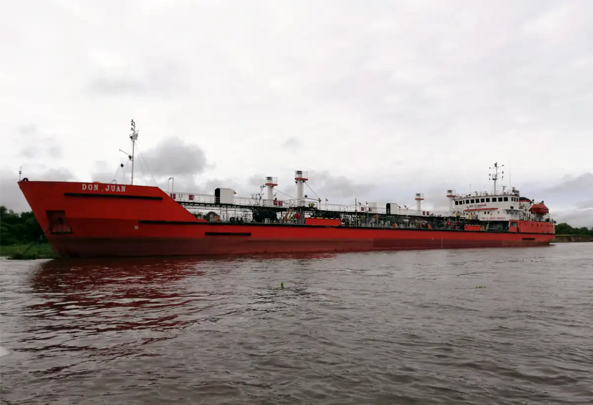 Kapal tanker minyak/bahan kimia kanggo didol