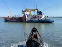 Kapal dredger kanggo didol