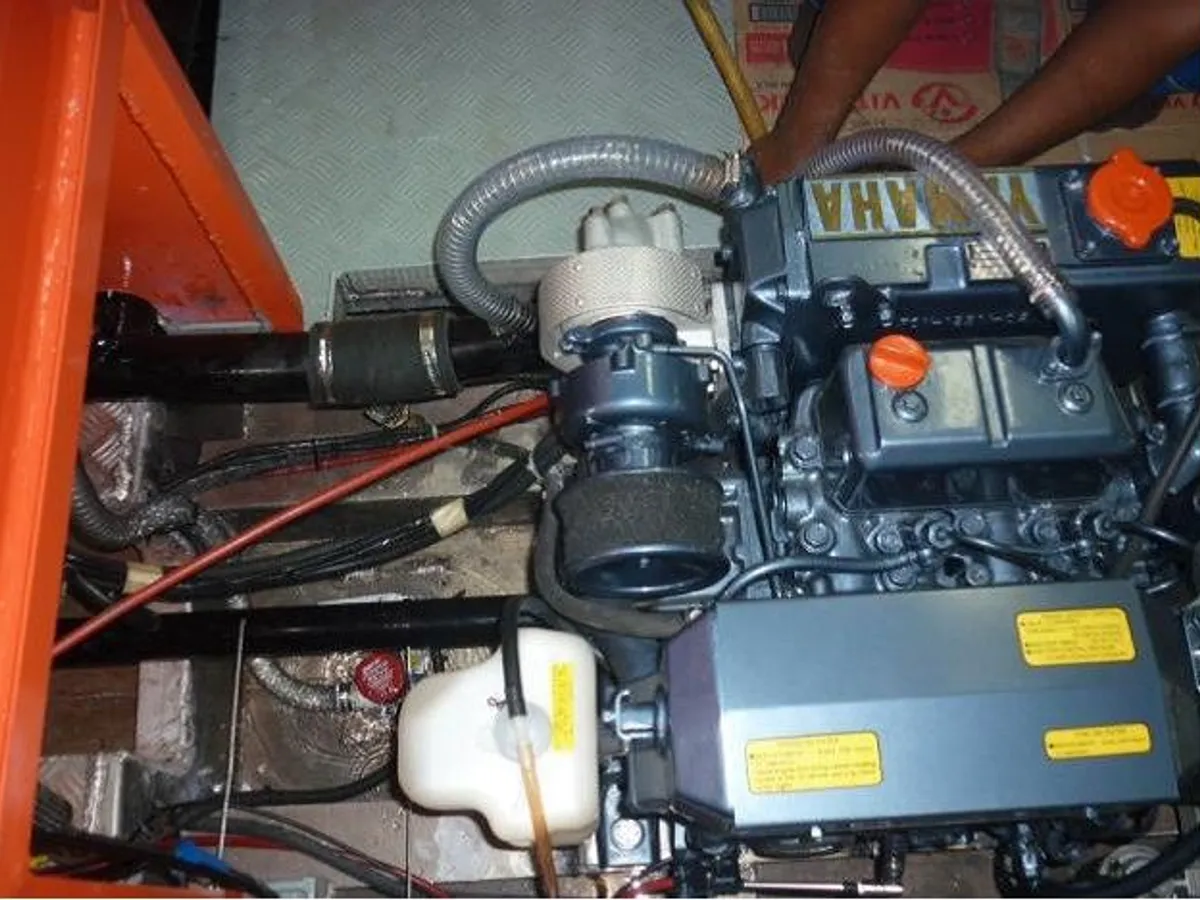 Kapal kerja kanggo didol