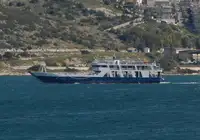 Kapal feri kanggo didol