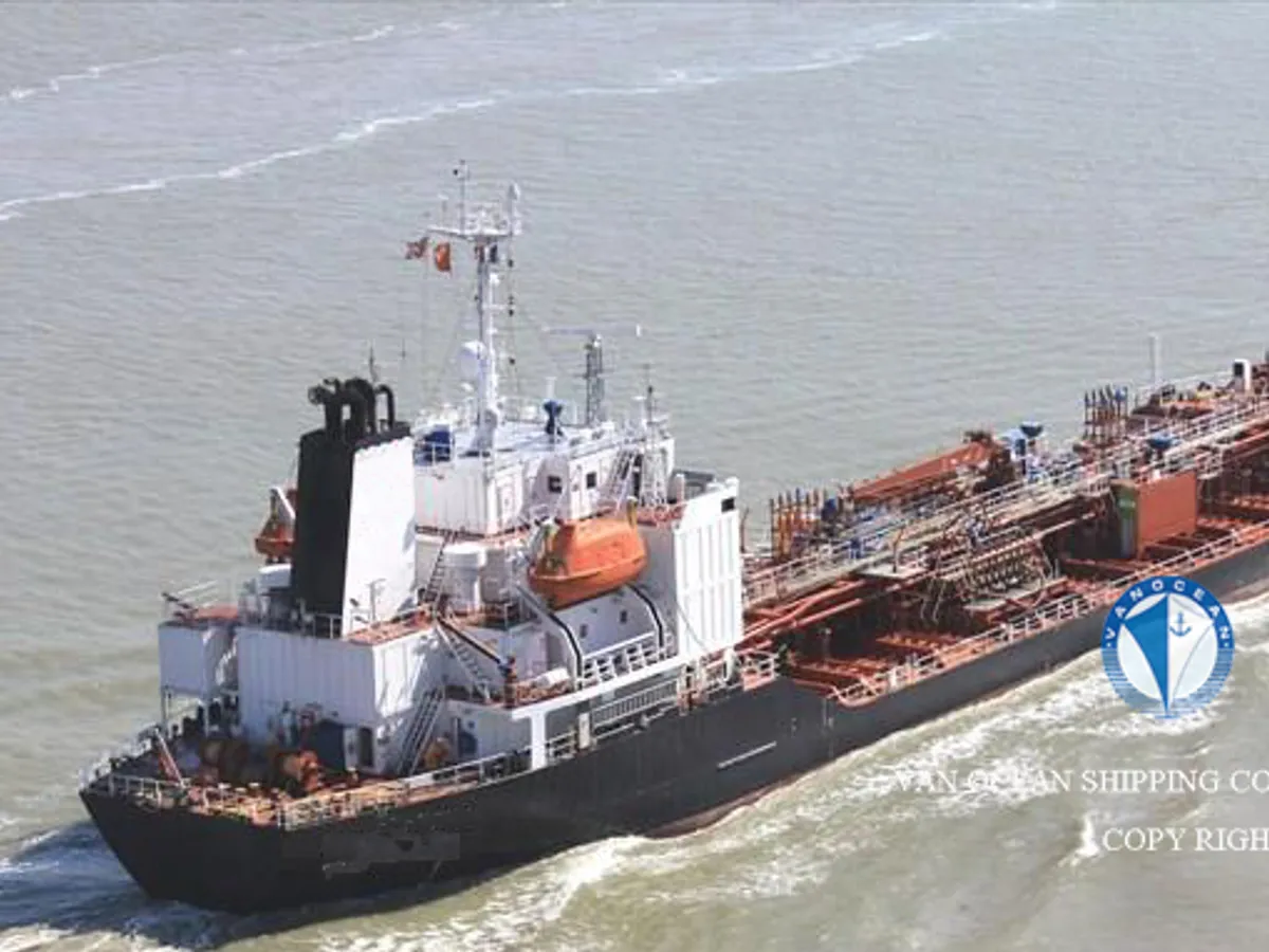 Kapal tanker minyak/bahan kimia kanggo didol