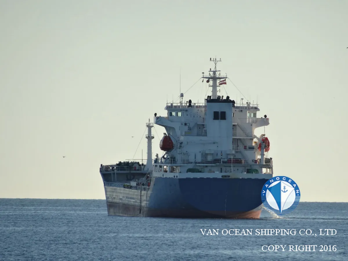 Kapal tanker minyak/bahan kimia kanggo didol