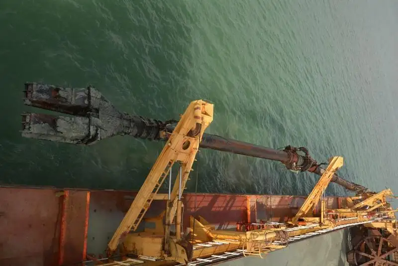 Kapal dredger kanggo didol