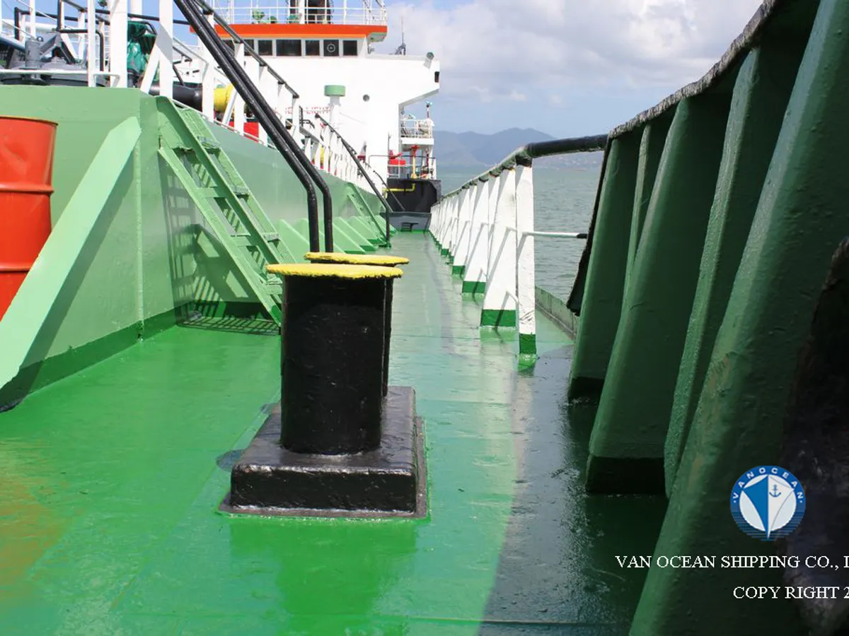 Kapal tanker minyak/bahan kimia kanggo didol