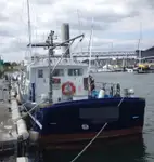 Kapal kerja kanggo didol