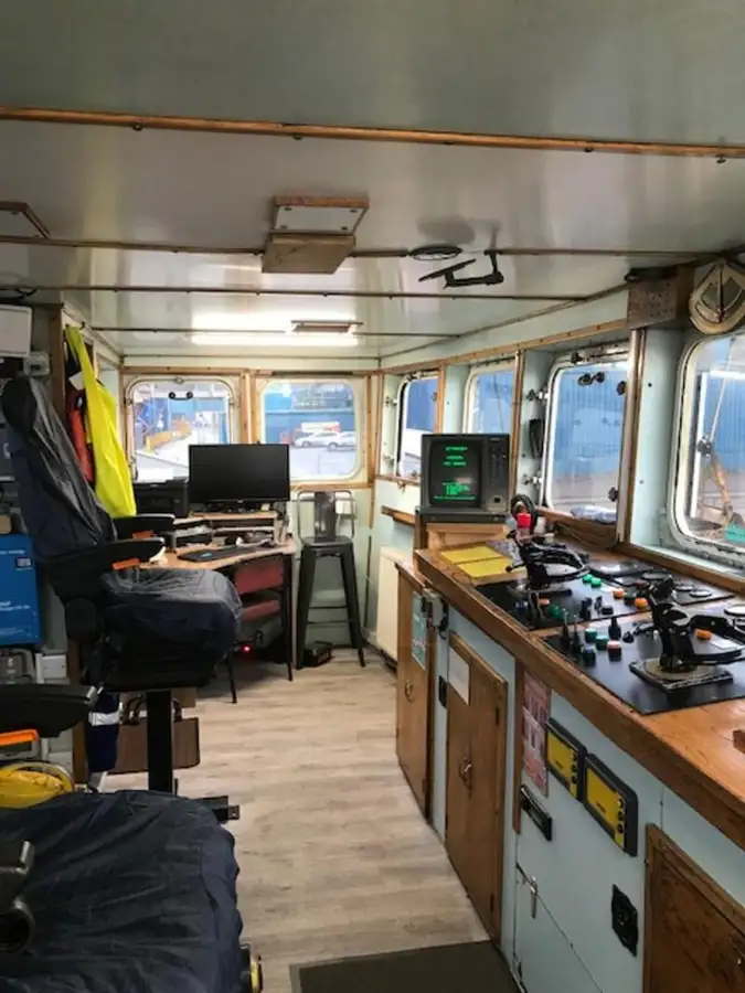 Kapal dredger kanggo didol