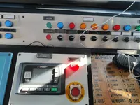 Kapal kontainer kanggo didol