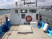 Kapal kerja kanggo didol