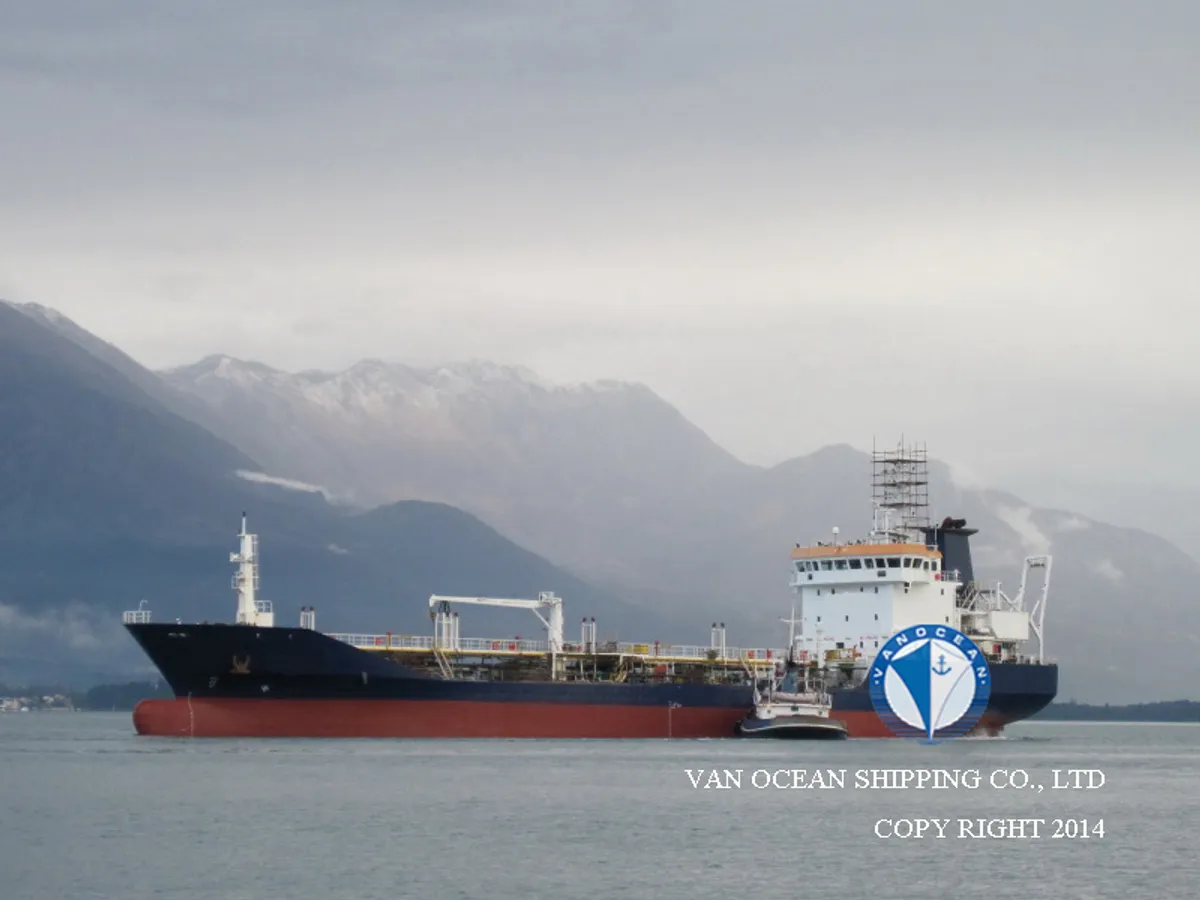 Kapal tanker minyak/bahan kimia kanggo didol