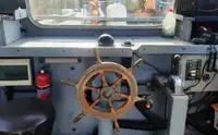 Kapal kerja kanggo didol