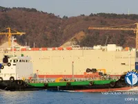 Kapal tanker minyak/bahan kimia kanggo didol