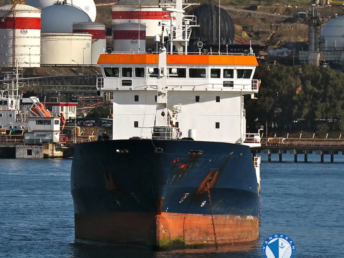 Kapal tanker minyak/bahan kimia kanggo didol