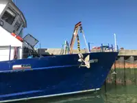 Kapal kerja kanggo didol