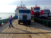 Kapal pendaratan, tangki kanggo didol