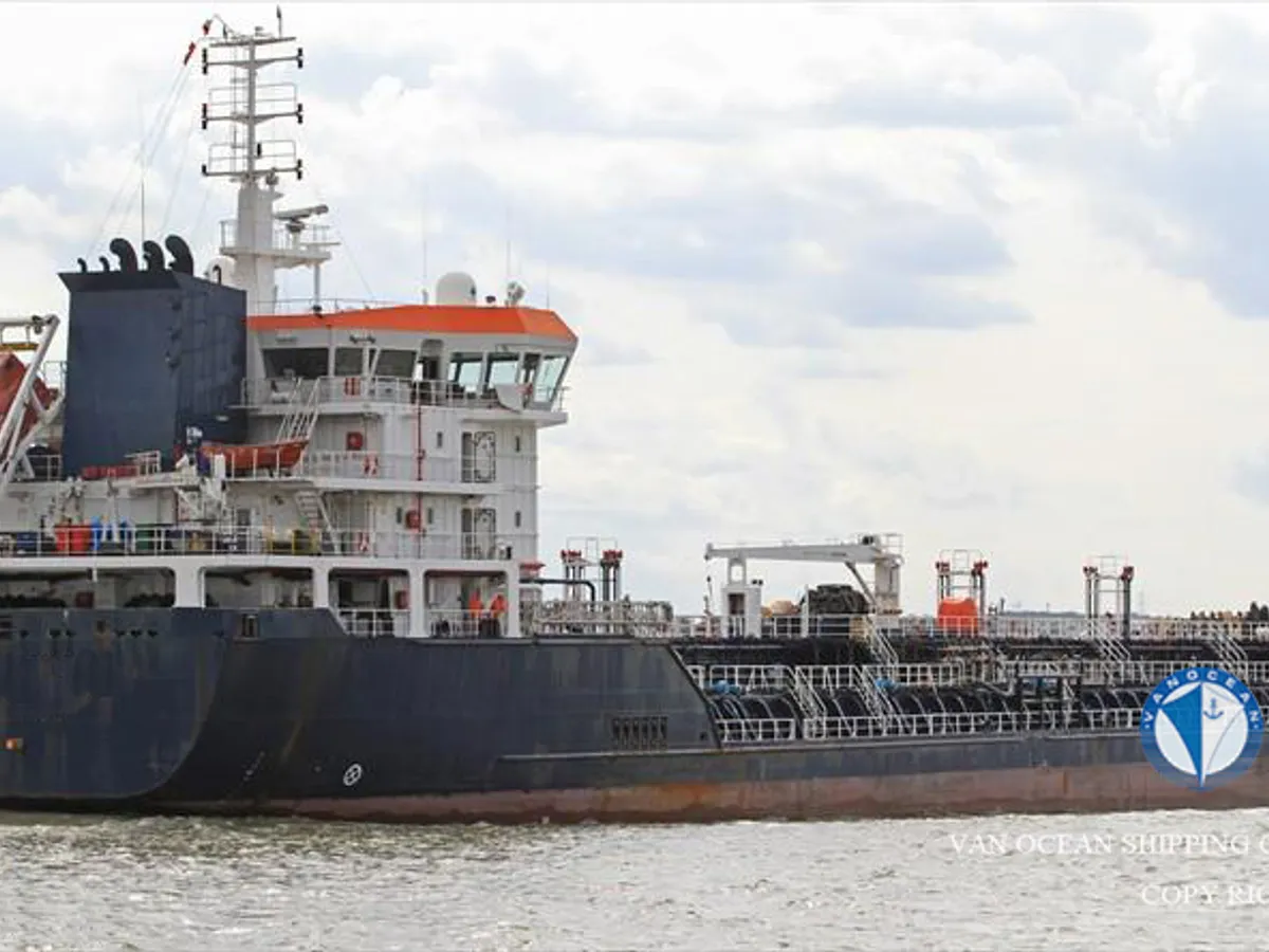 Kapal tanker minyak/bahan kimia kanggo didol