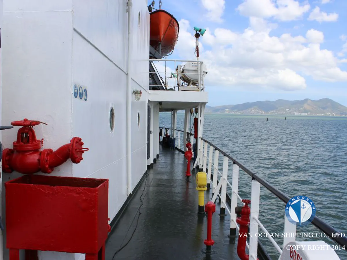 Kapal tanker minyak/bahan kimia kanggo didol