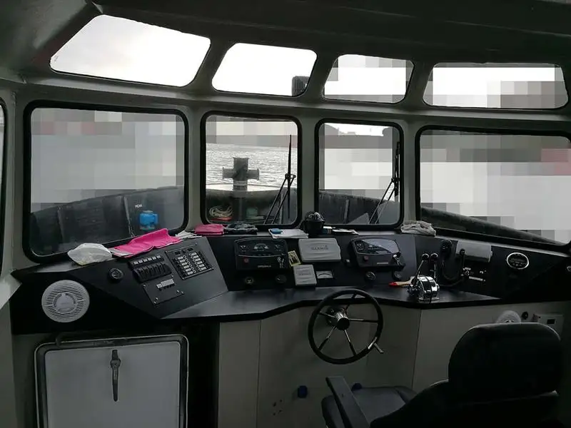 Kapal kerja kanggo didol