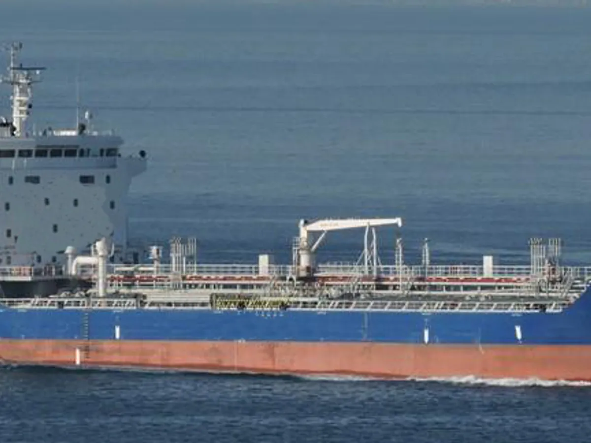 Kapal tanker minyak/bahan kimia kanggo didol