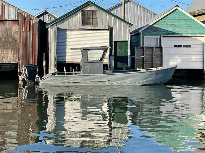 Kapal kerja kanggo didol
