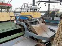 Kapal trawler kanggo didol