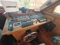 Kapal kerja kanggo didol