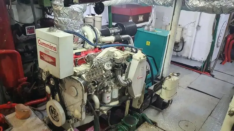 Kapal longliner kanggo didol