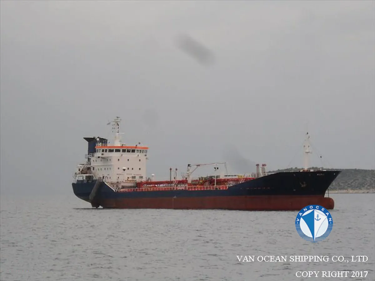 Kapal tanker minyak/bahan kimia kanggo didol