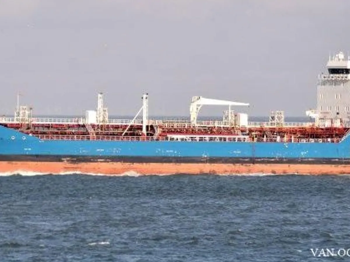 Kapal tanker minyak/bahan kimia kanggo didol