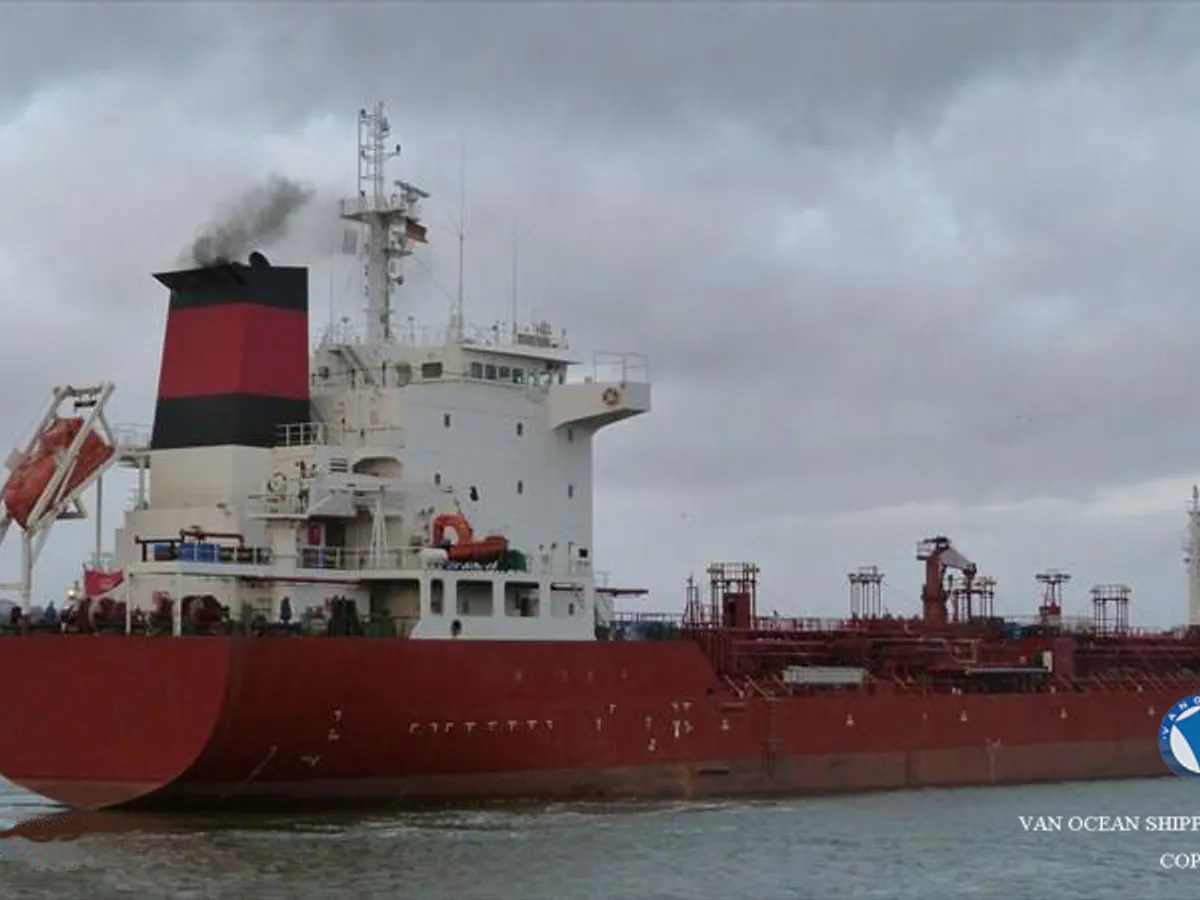Kapal tanker minyak/bahan kimia kanggo didol