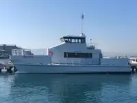 Katamaran kanggo didol