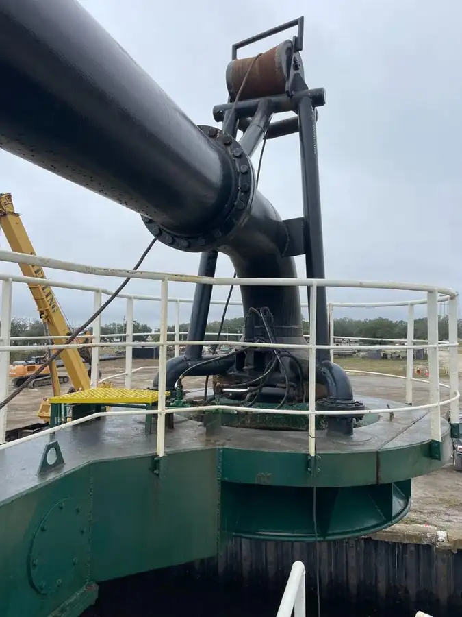 Kapal dredger kanggo didol