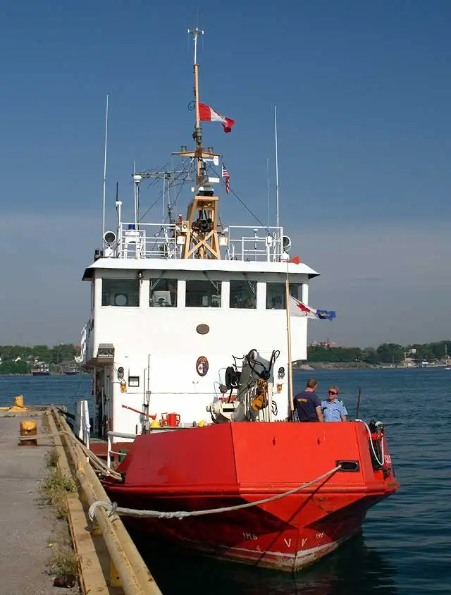 Kapal dredger kanggo didol