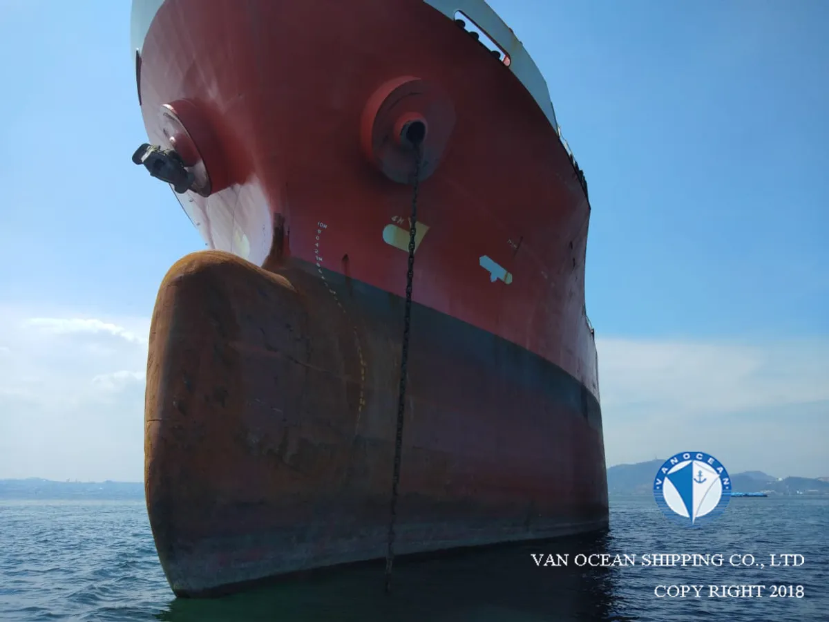 Kapal tanker minyak/bahan kimia kanggo didol