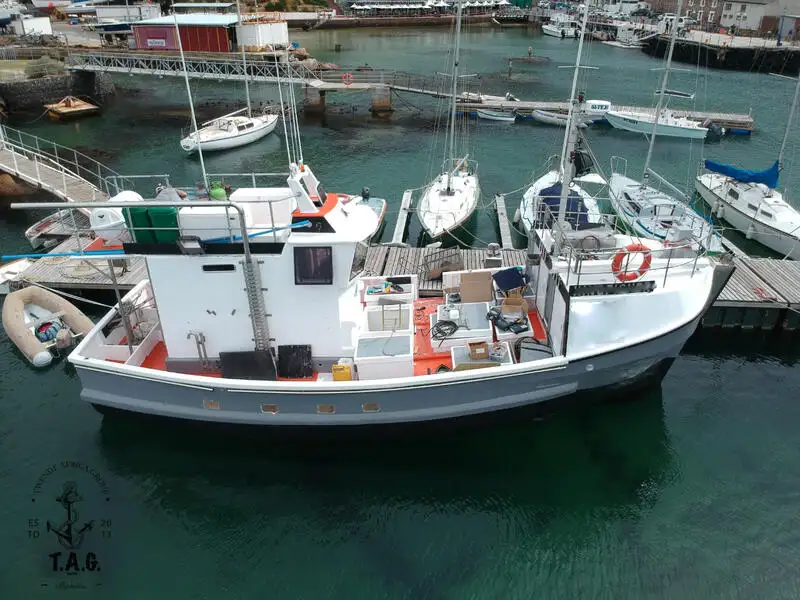 Kapal trawler kanggo didol