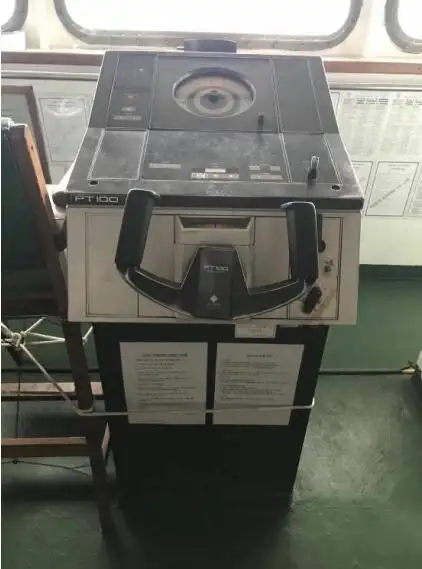 Kapal tanker minyak/bahan kimia kanggo didol