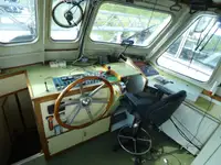 Kapal kerja kanggo didol