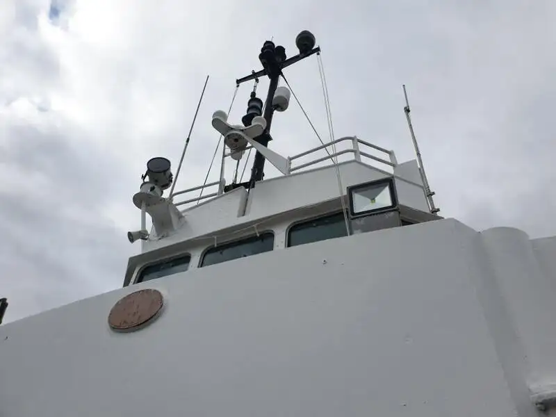 Kapal kerja kanggo didol