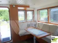 Kapal kerja kanggo didol