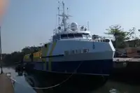 Kapal kontainer kanggo didol