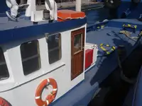 Kapal kerja kanggo didol