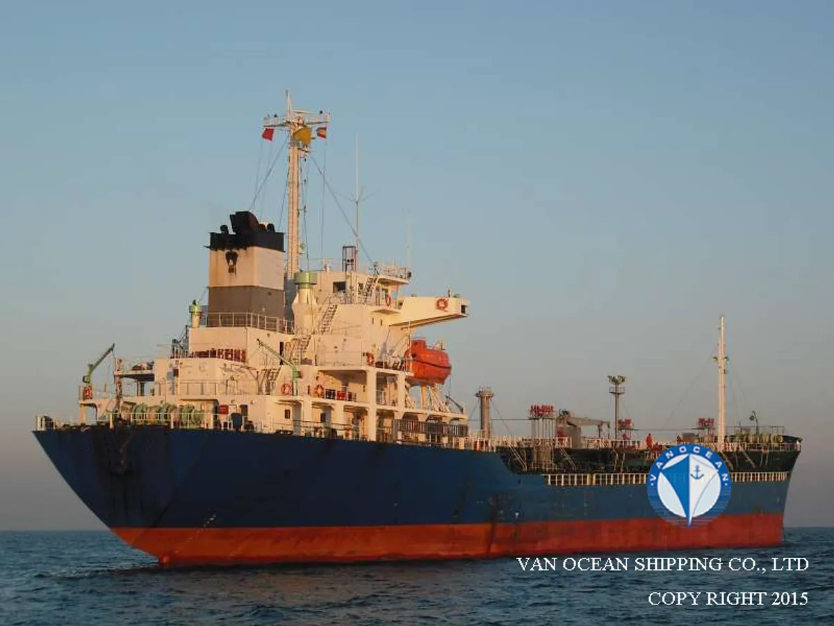 Kapal tanker minyak/bahan kimia kanggo didol